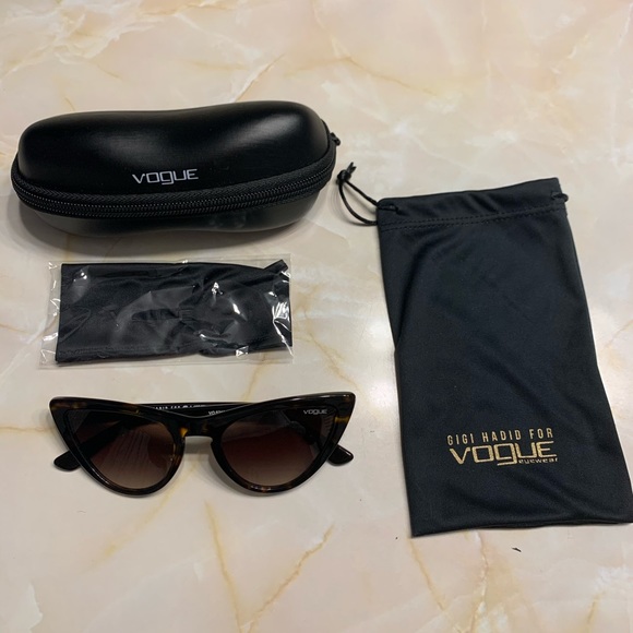 Vogue Accessories - Gigi Hadid Vogue sunglasses